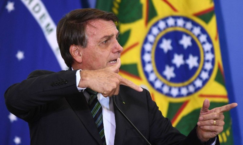 Bolsonaro diz que Jesus Cristo ‘não comprou pistola porque não tinha’