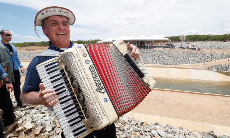 Presidente Jair Bolsonaro confirma presença no São João de Caruaru