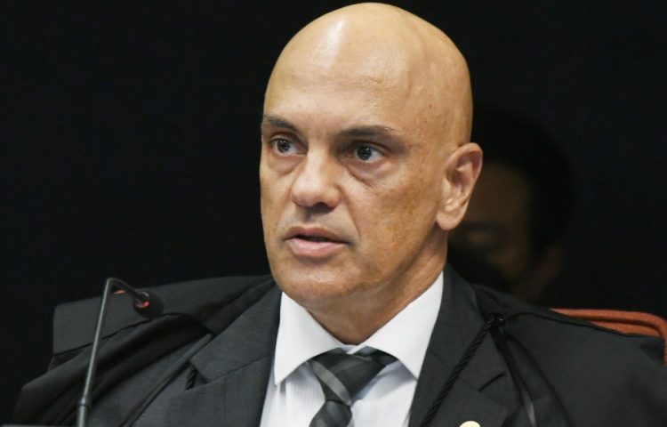 Presidente do TSE manda campanha de Lula remover conteúdo que associa Bolsonaro a pedofilia