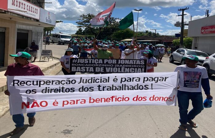 Famílias agricultoras protestam contra leilões de terras na Mata Sul de Pernambuco