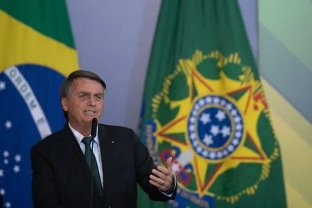 Na Bahia, Bolsonaro promete “os combustíveis mais baratos do mundo”