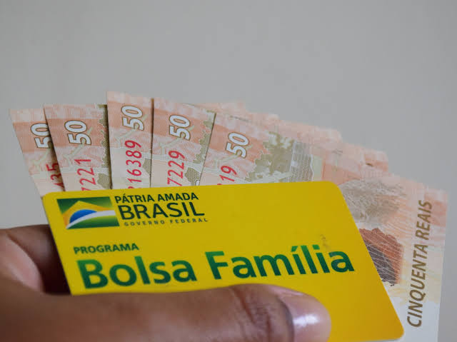 Caixa paga Bolsa Família a beneficiários de NIS de final 5