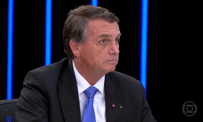 Bolsonaro desiste de participar de debates no primeiro turno, diz site