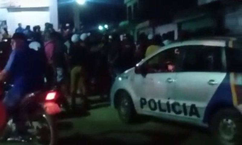 Homem encontrado em casa com menina desaparecida morre após ser agredido por populares em Timbaúba