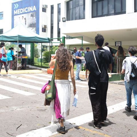 Inscrições são abertas para certificadores do Enem 2026; vagas pagam até R$ 864 por dia