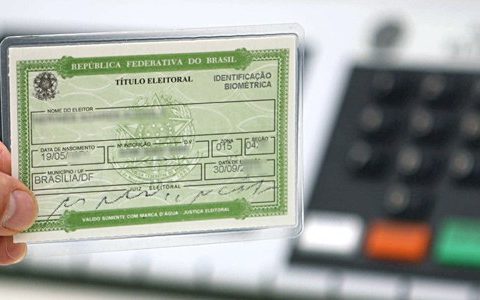 Golpe do “Título de Eleitor irregular” volta a circular em aplicativos