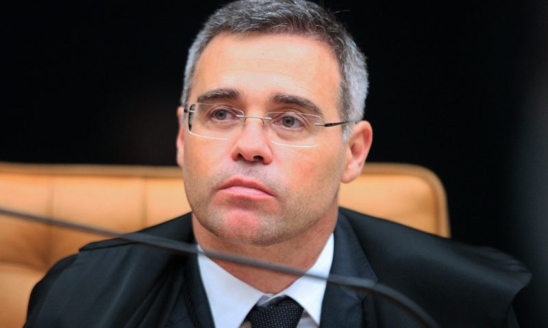 André Mendonça, indicado por Bolsonaro no STF, é o primeiro a votar a favor do pagamento