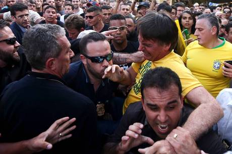 No Twitter, Bolsonaro relembra facada: ‘Há exatos quatro anos, eu vivia um milagre em Juiz de Fora’