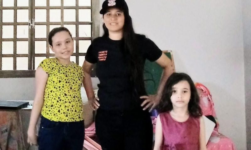 Mãe que confessou ter matado as filhas não demonstrou arrependimento e alegou que ‘fez bem’ às crianças, diz delegado