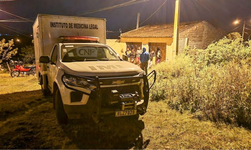Dois homens são mortos a golpes de faca na Vila do Murici em Caruaru