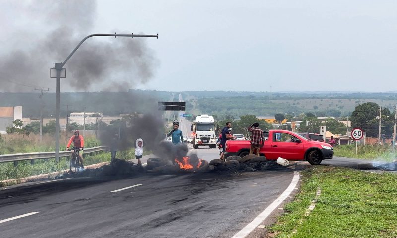 PRF: há bloqueios em 271 rodovias federais após derrota de Bolsonaro