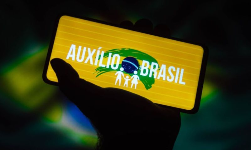 Auxílio Brasil voltará a adotar exigências do Bolsa Família, prevê equipe de Lula