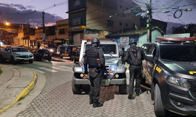 Polícia Civil realiza operação para desarticular organização criminosa em Gravatá