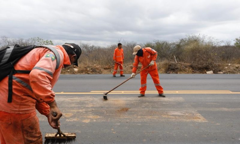 No Sertão do Pajeú, Governo de Pernambuco inaugura segunda etapa da PE-310