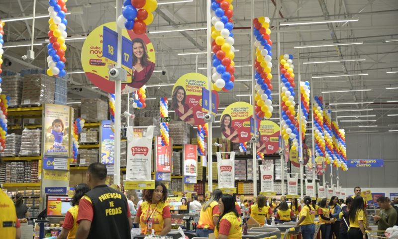 Novo Atacarejo vai contratar 600 pessoas para 11 cidades de Pernambuco; veja como se candidatar