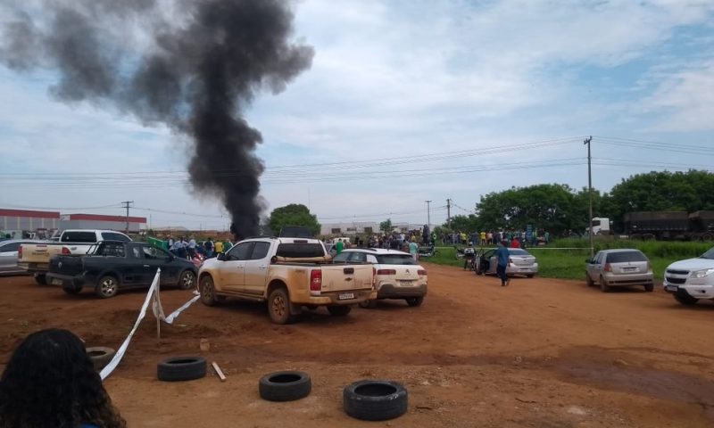 Caminhoneiros bloqueiam pontos de BRs em Pernambuco nesta terça (1º)