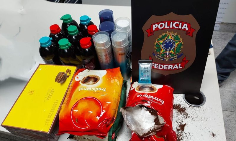 Locutora e designer são presos com 7 quilos de cocaína no Aeroporto do Recife