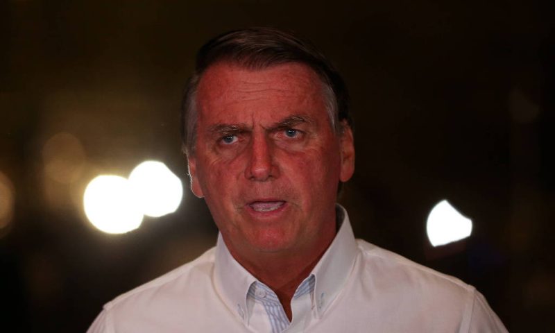 Bolsonaro diz que quer declarar apoio a manifestantes, mas teme Justiça