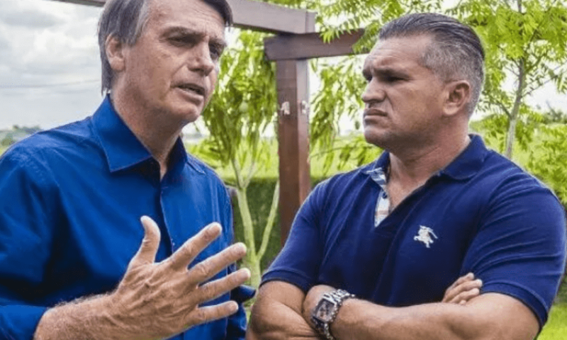 Ex-aliado diz que Bolsonaro bate em Michelle: ‘Deu uns tapas nela’