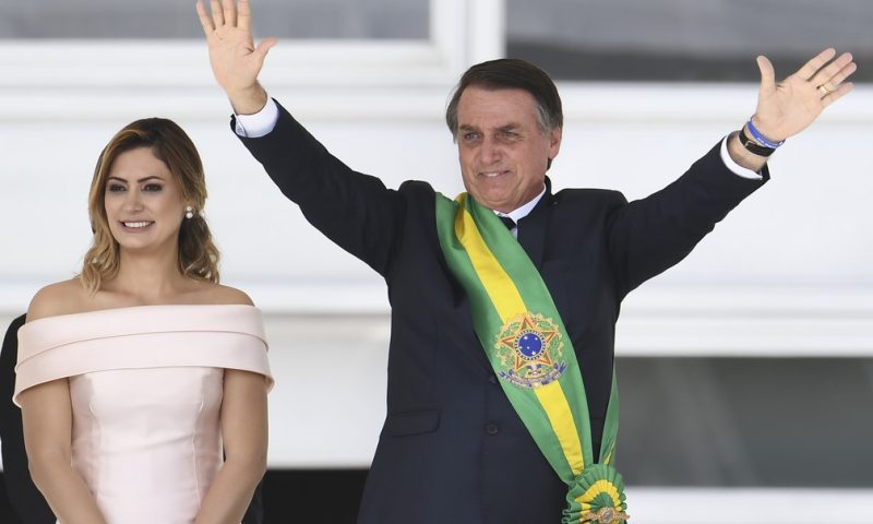 Bolsonaro confirma que está “100% decidido” e não passará a faixa para Lula em janeiro