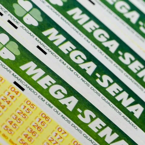 Mega-Sena acumula e vai a R$ 62 milhões; 61 apostas acertam a quina e faturam R$ 33 mil cada