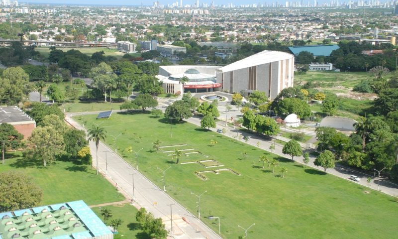 Governo Bolsonaro volta atrás em corte de verba das universidades