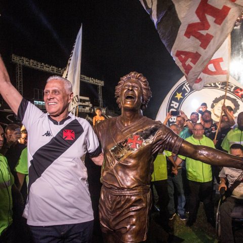 Ídolo do Vasco, Roberto Dinamite morre aos 68 anos