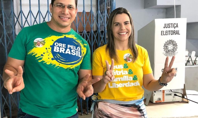 Casal de deputados de Pernambuco compartilha vídeo que exalta invasões