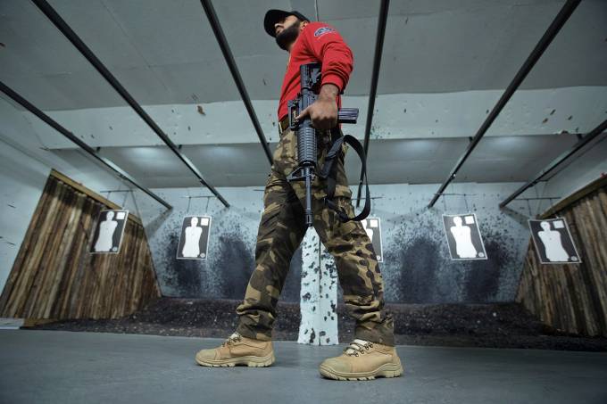 Proprietários de armas de fogo têm 60 dias para fazer cadastro no sistema da PF