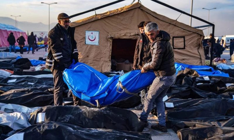 Número de mortos em terremoto na Turquia e Síria passa de 28 mil