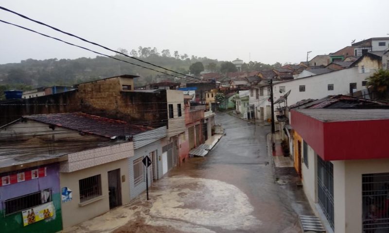 Em Tamandaré, mais de dez pessoas precisam deixar suas casas após fortes chuvas