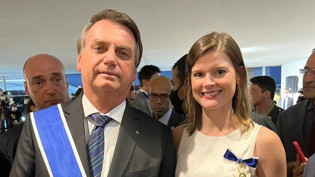 Saiba quem é a mãe da nova neta de Jair Bolsonaro, fruto de relacionamento com Carlos