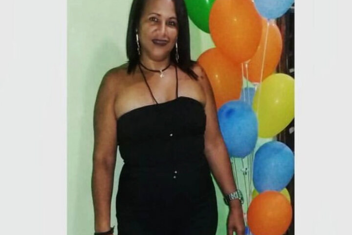 Mulher é morta a tiros de espingarda dentro de casa na véspera do aniversário