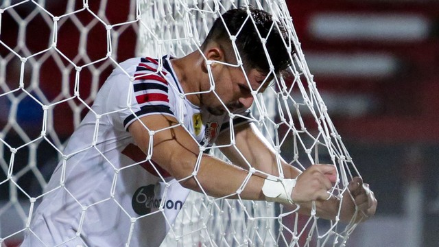 Vexame histórico: Santa Cruz perde do Íbis e pode ficar sem calendário nacional em 2024