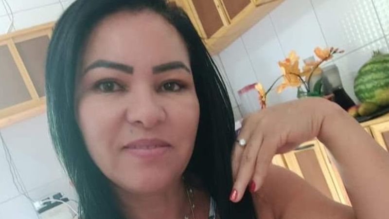 Crime:Mulher é morta com facada no coração enquanto fazia as unhas