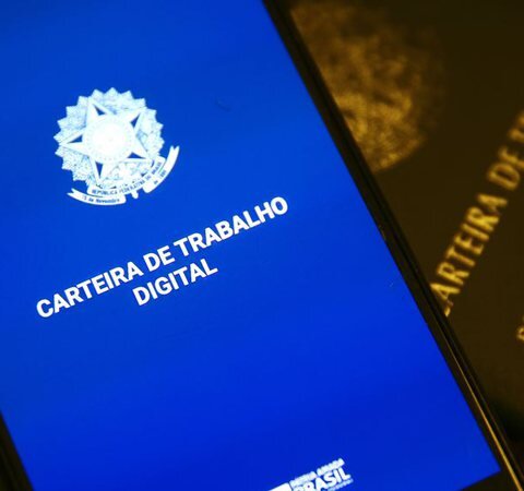 Brasil atinge menor taxa de desemprego da história, revela IBGE