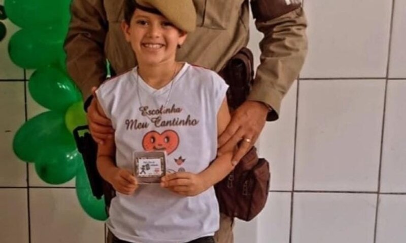 Tragédia:Filho de PM morre após disparo acidental ao manusear arma do pai