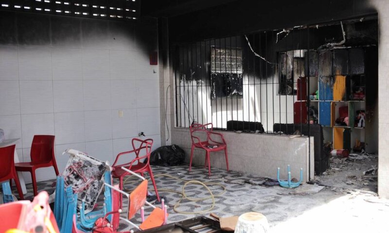 Menina de 3 anos morre, e número de vítimas de incêndio em abrigo no Recife sobe para 5