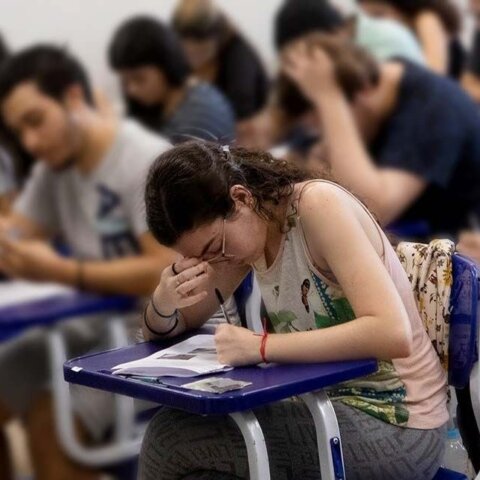 Prefeitura de PE abre concurso público com salários acima dos R$ 3 mil; saiba como se inscrever