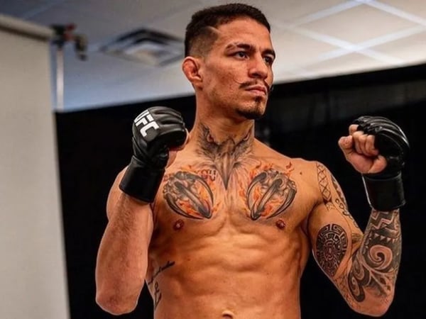 Lutador ex-UFC de 29 anos morre atropelado por ônibus após sair de treino