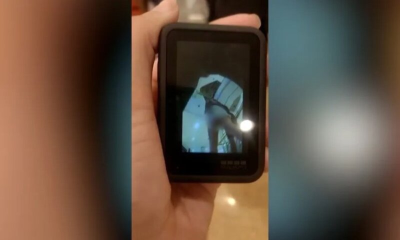 Jovem que teve partes íntimas filmadas em shopping diz que homem tentou suborná-la após ser flagrado