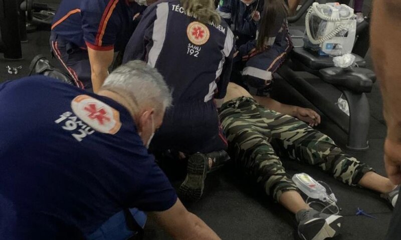Homem passa mal e morre enquanto malhava em academia