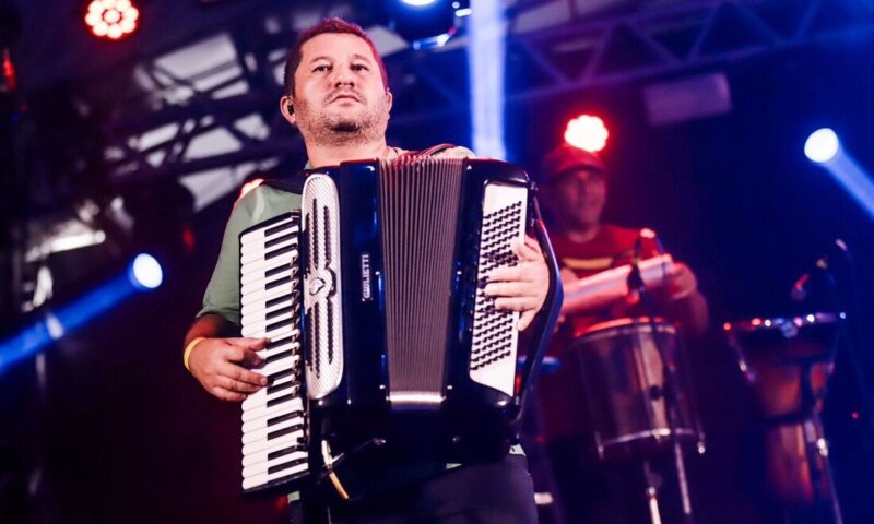 Corpo de sanfoneiro é achado às margens da BR-101,em Pernambuco