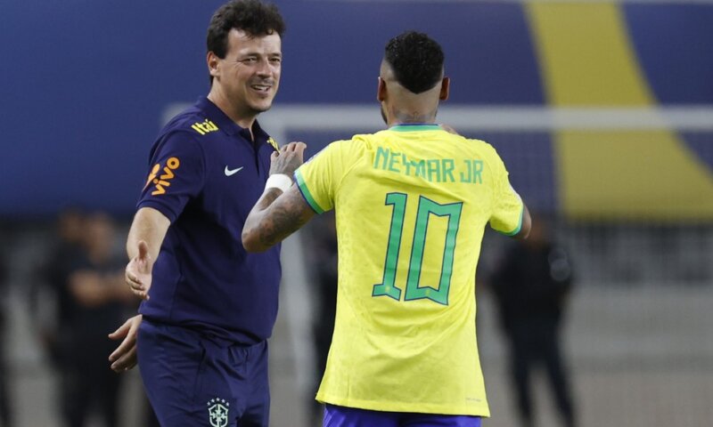 Brasil goleia Bolívia por 5 a 1 em noite de recorde de Neymar e estreia de Diniz