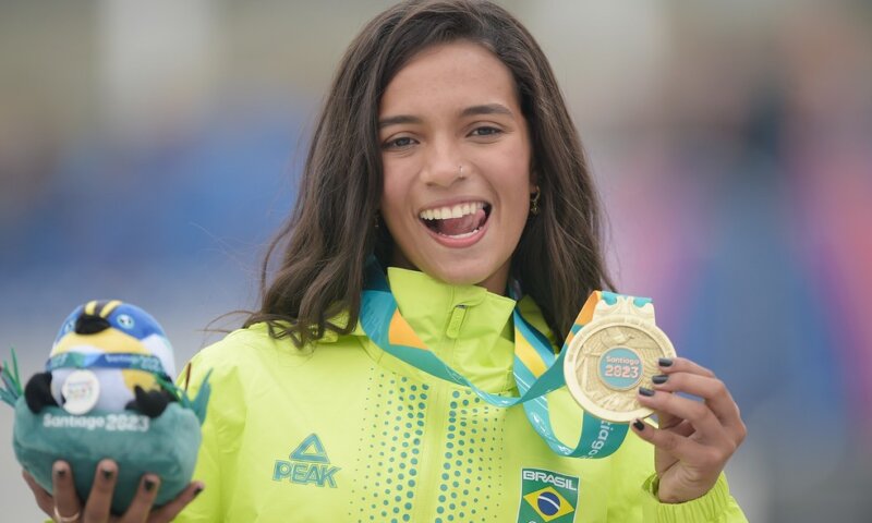 Rayssa Leal fatura 1º ouro do Brasil no Pan de Santiago, Pâmela é prata