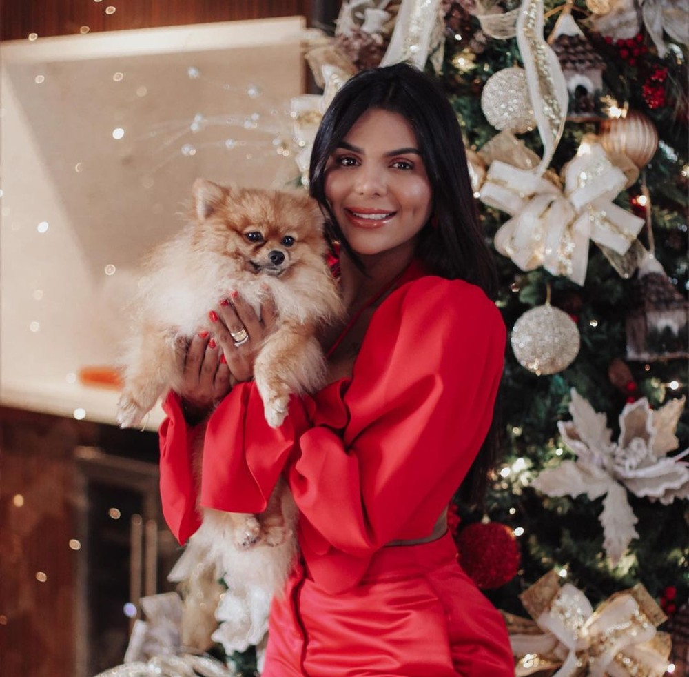 Primeira-dama de Arari postou vídeo íntimo por engano nas redes sociais — Foto: Reprodução/Redes sociais