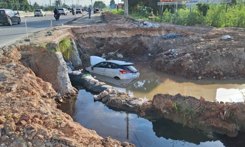 Irmãs da cantora Cristina Amaral morrem em acidente de carro na BR-232