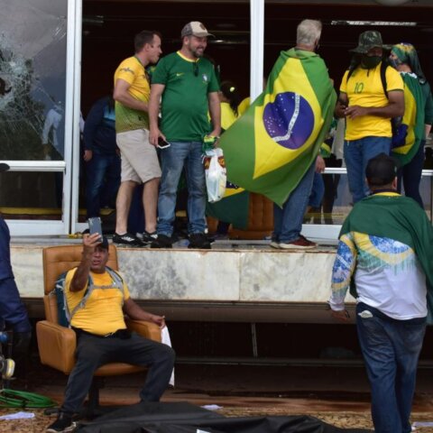 Brasileira,foragida do 8 de janeiro, é presa na Argentina tentando ir para o Paraguai