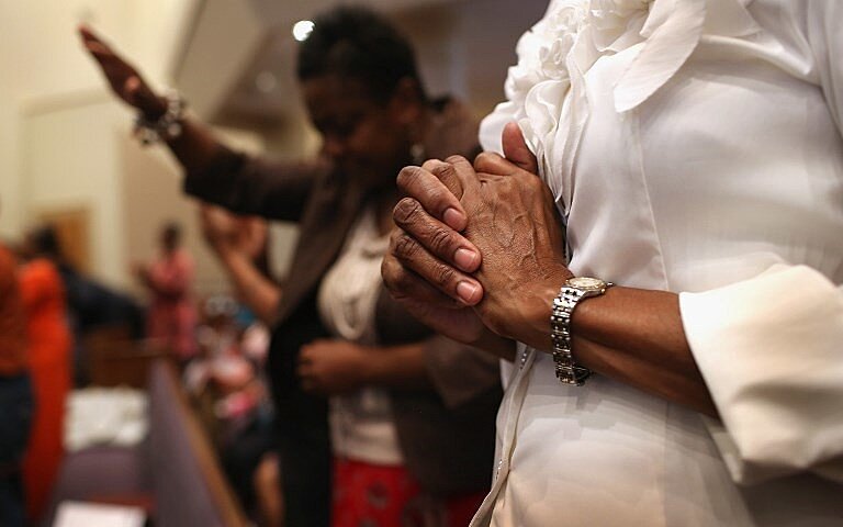 Censo mostra que Brasil tem mais templos religiosos do que hospitais e escolas juntos