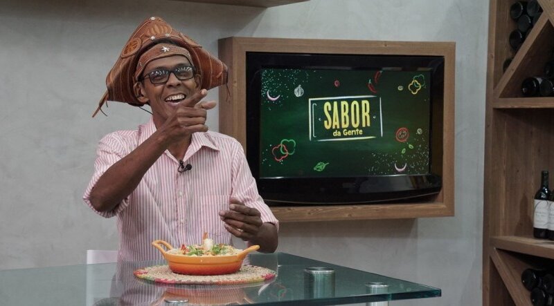 Chef de cozinha Rivandro França é encontrado morto dentro de casa